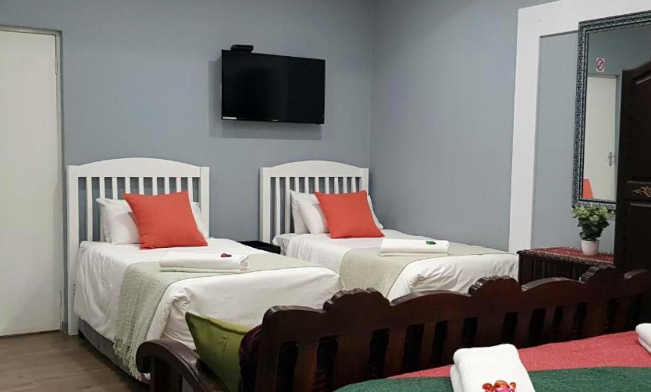 Graceland Guesthouse Potchefstroom Kültér fotó