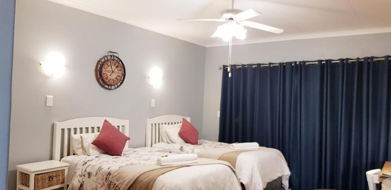 Graceland Guesthouse Potchefstroom Kültér fotó