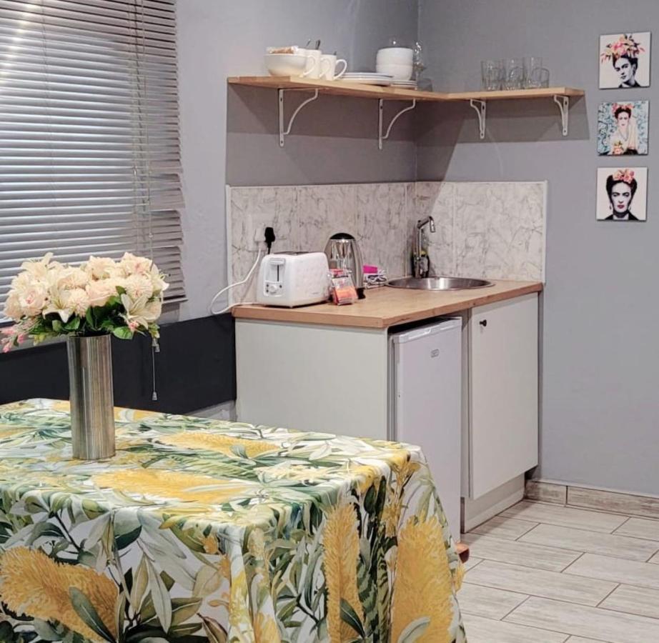 Graceland Guesthouse Potchefstroom Kültér fotó